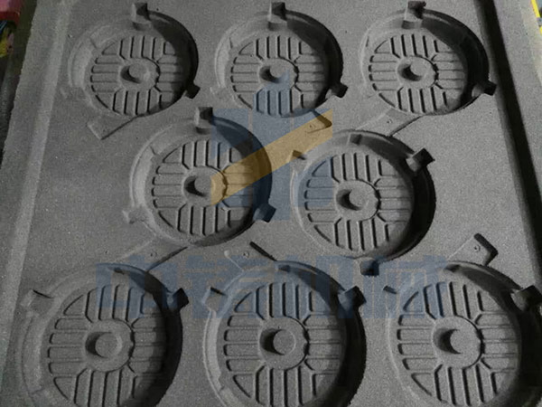 全自動(dòng)造型機(jī)砂型效果.jpg